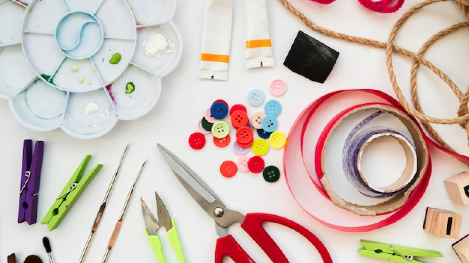 Comment bien choisir vos fournitures de loisirs créatifs pour chaque projet ?